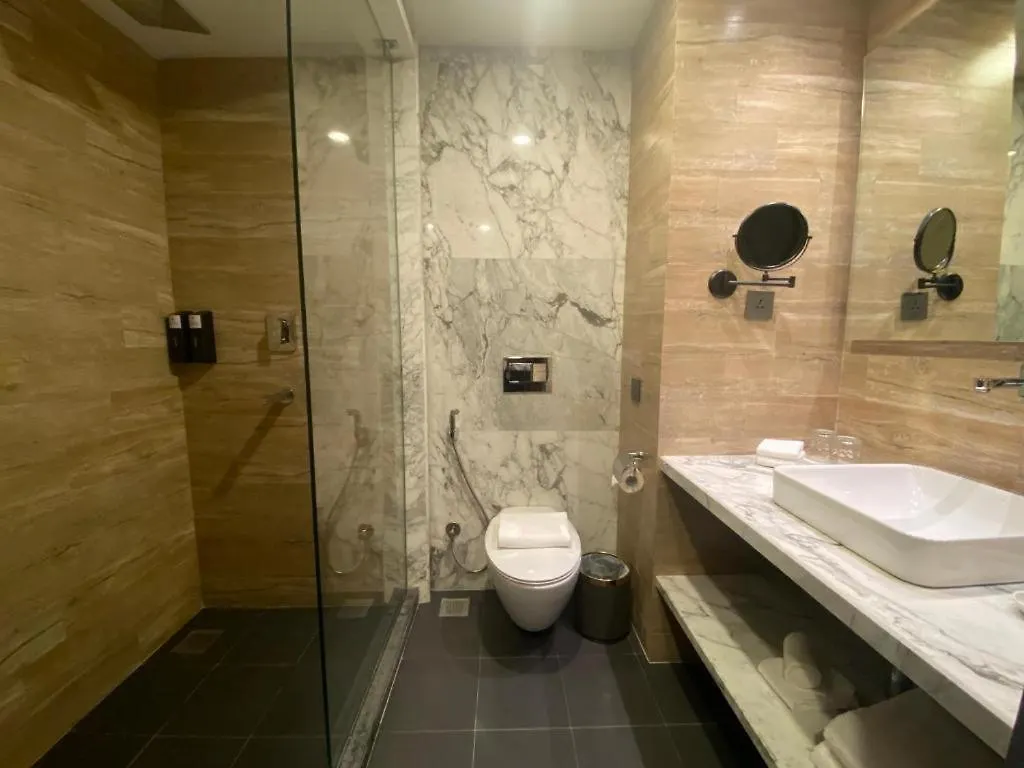 Hotel Tulip Suites Near Delhi Airport