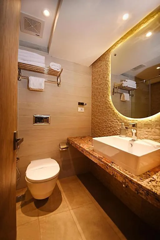 Hotel Tulip Suites Near Delhi Airport