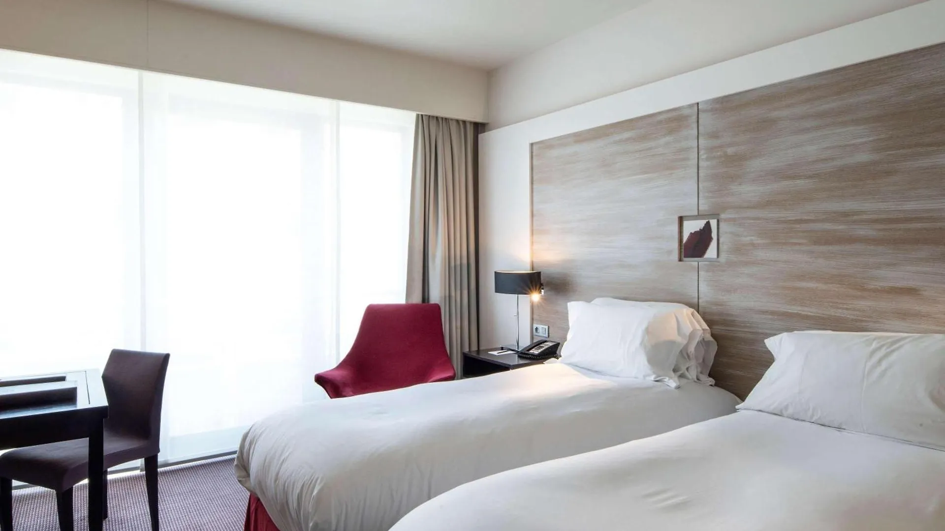 Hotel Tulip Suites Near Delhi Airport